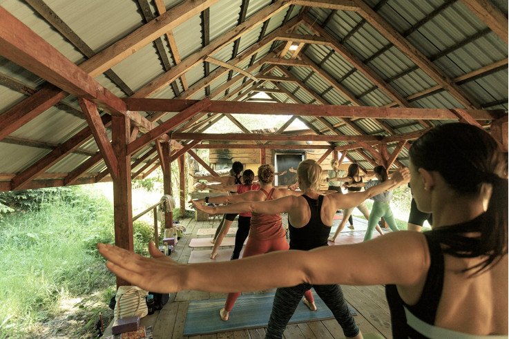 Йога тури в Карпатах