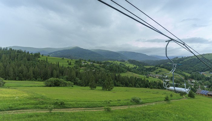 Лучшие подъемники в Карпатах - цены, трассы, рекомендации