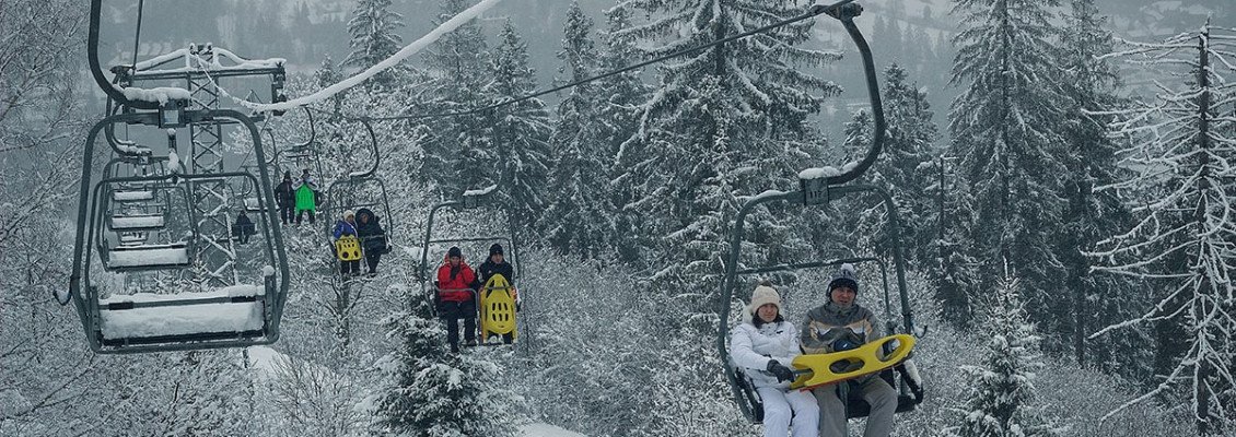 Де покататися на лижах чи сноуборді в Україні