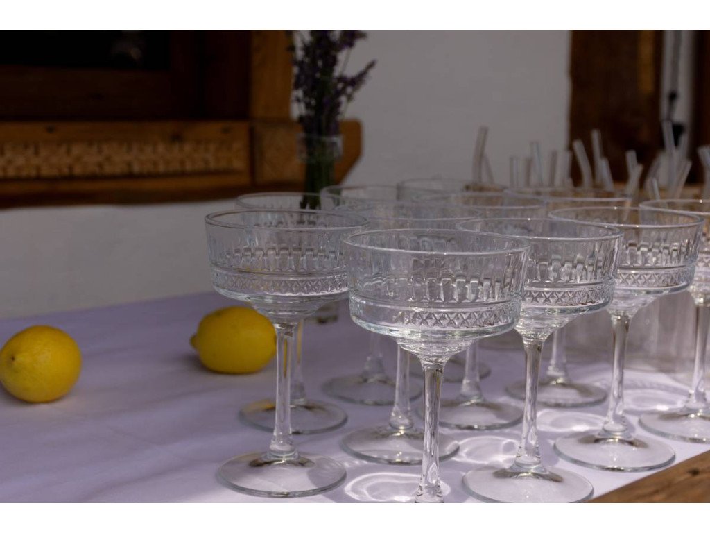 Свадебный стол на природе