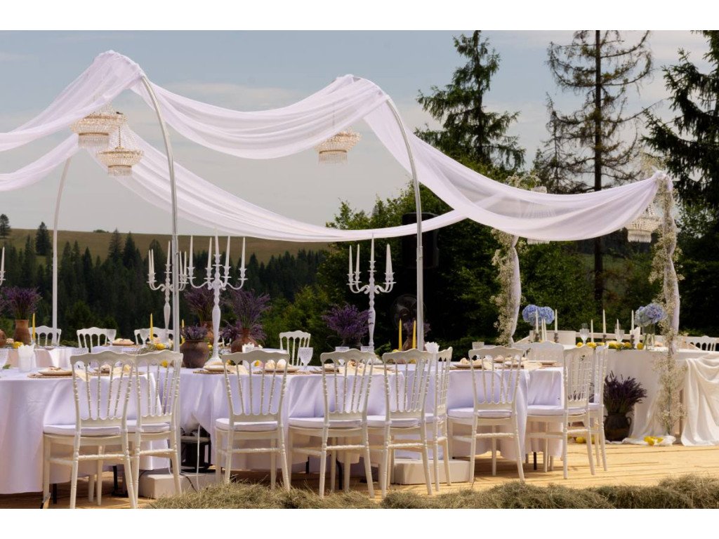 Простір для весілля в Карпатах