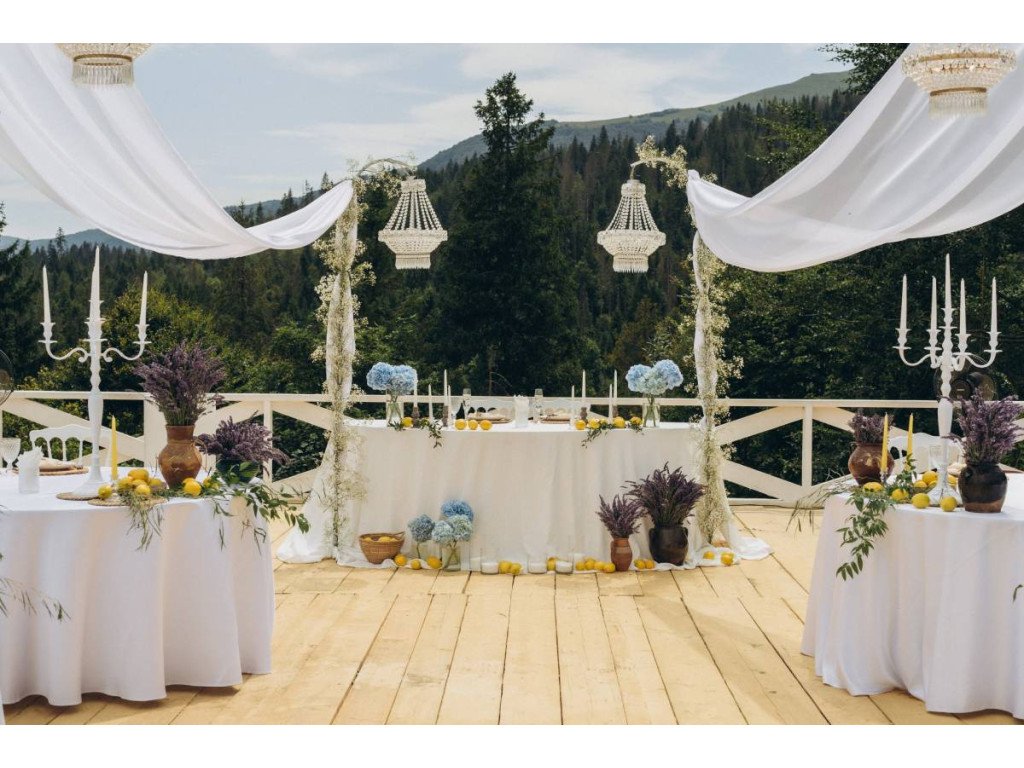 Свадебная церемония в горах