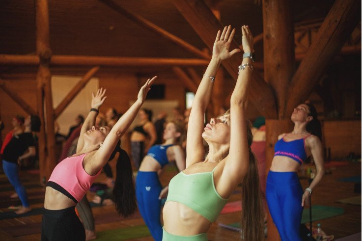 Йога тури в Карпатах