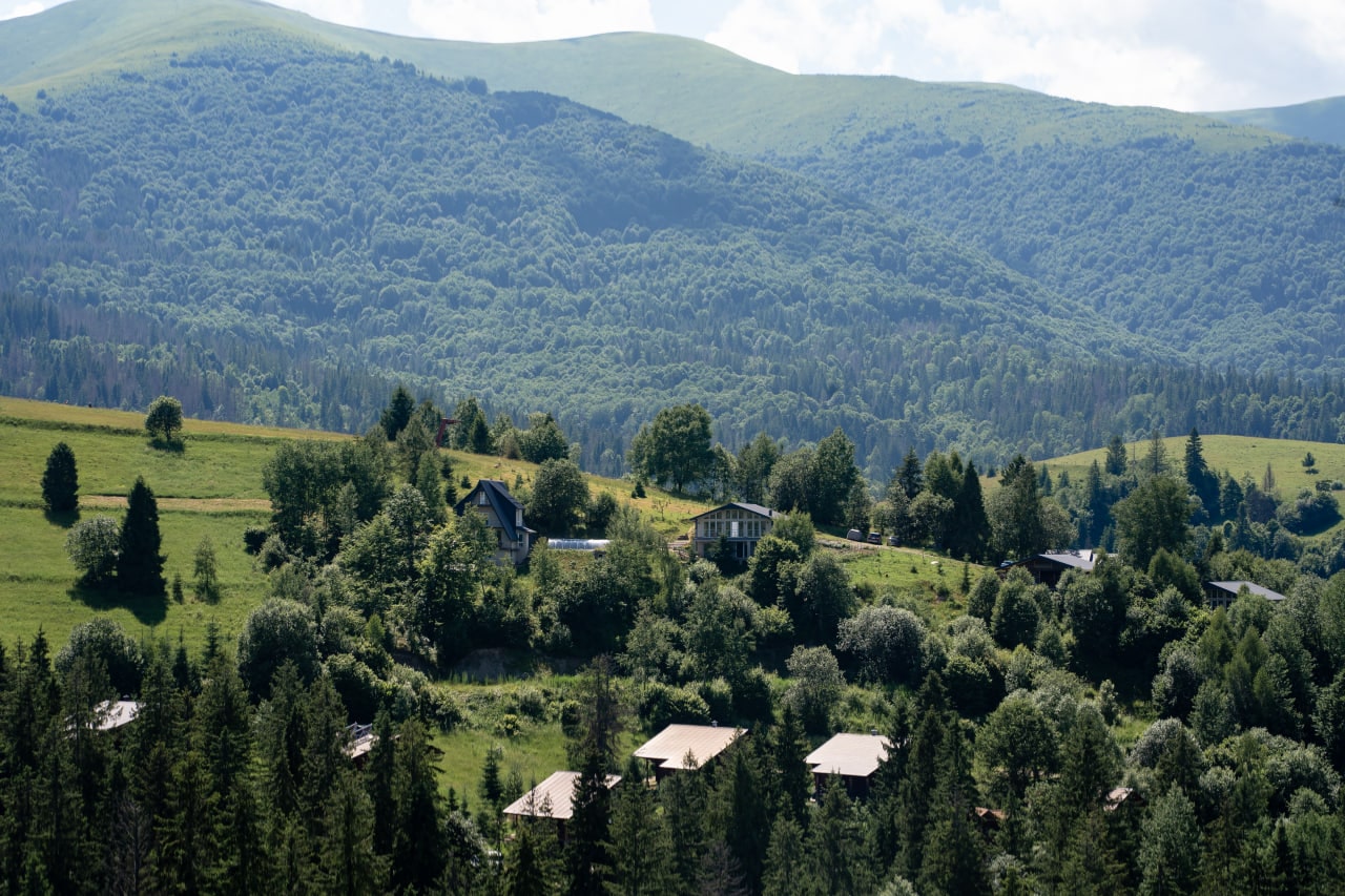 будинок в Карпатах
