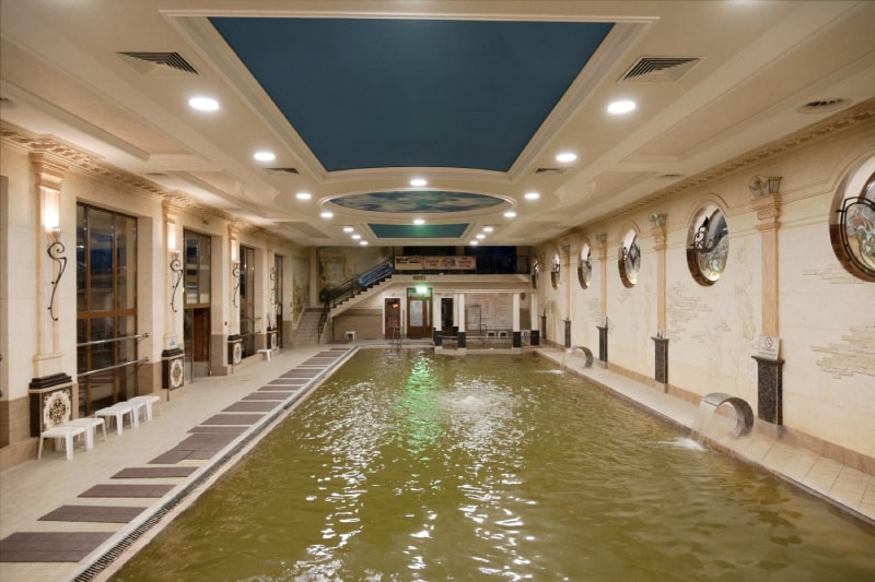 Термальный бассейн «Жайворонок» в Берегово