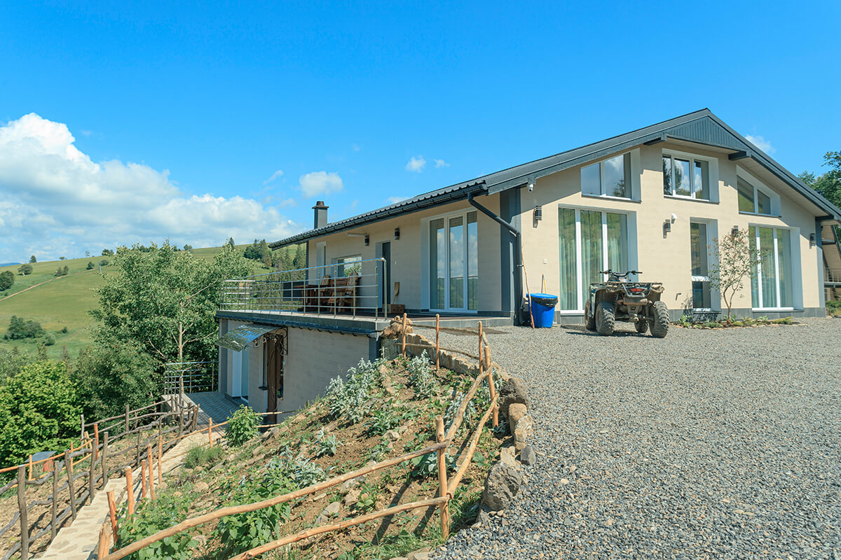 Номери в готелі в Карпатах